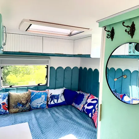 Boho Luxury Caravan Дом отдыха *